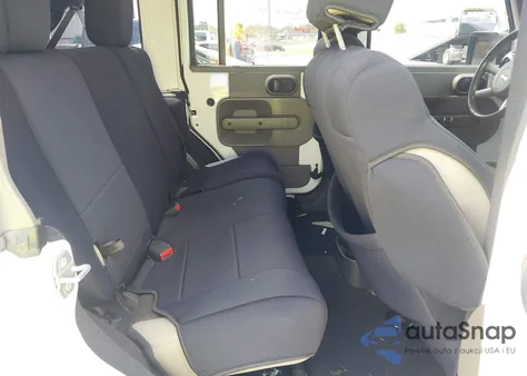 2010 Jeep Wrangler Unlimited Sahara from USA, damaged, VIN 1J4HA5H10AL152008